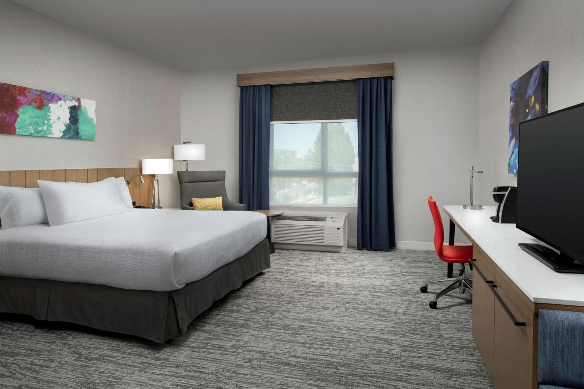 Hilton Garden Inn San Jose Airport Exterior photo